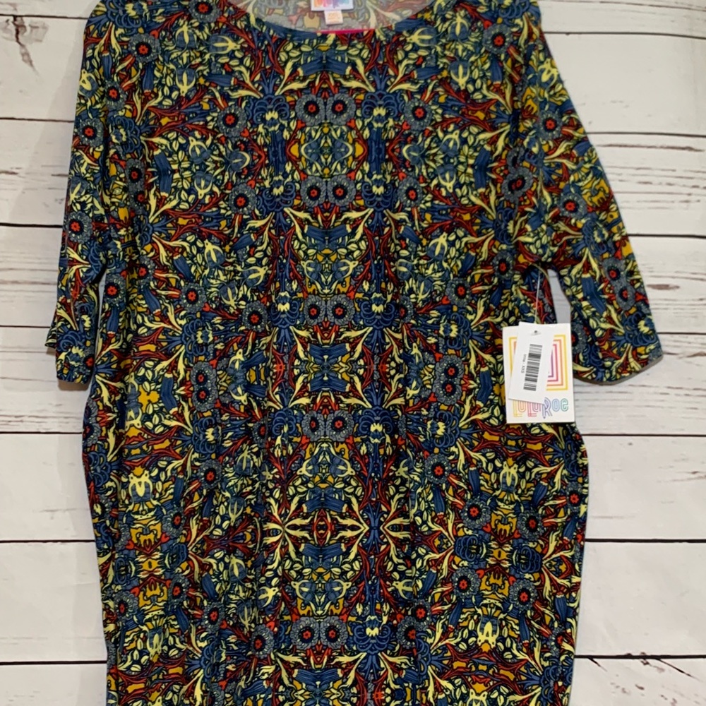 LuLaRoe Irma Tunic- SO SOFT!!!